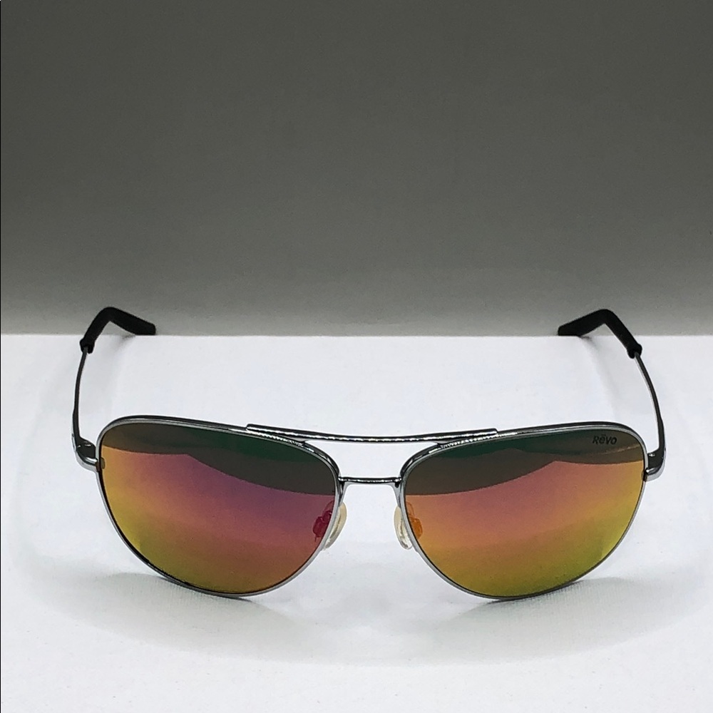 Revo Windspeed RE3087 Silver Frame Sunglasses 61-14-135 SCRATCH READ UNISEX